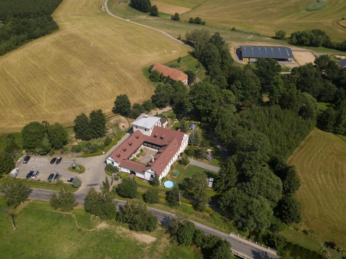 Lidmiluv Mlyn Hotel Sadek Eksteriør billede